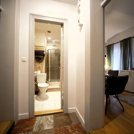 Valnu Street/old Town Apartment *