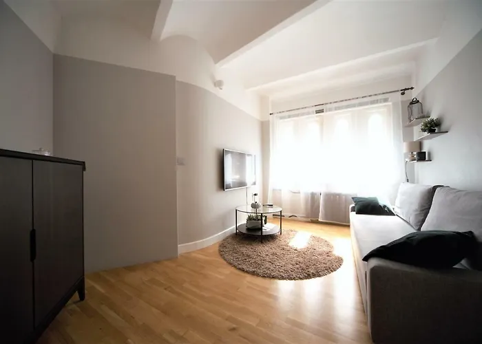 Valnu Street Old Town - Quiet Area